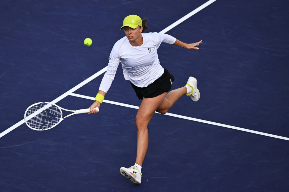 ​Rozstawiona z numerem drugim Iga Świątek przegrała z Rosjanką Mirrą Andriejewą (nr 9.) 6:7 (1-7), 6:1, 3:6 w półfinale tenisowego turnieju WTA 1000 na kortach twardych w Indian Wells. Finałową rywalką Rosjanki będzie Białorusinka Aryna Sabalenka. Świątek w Indian Wells broniła tytułu.