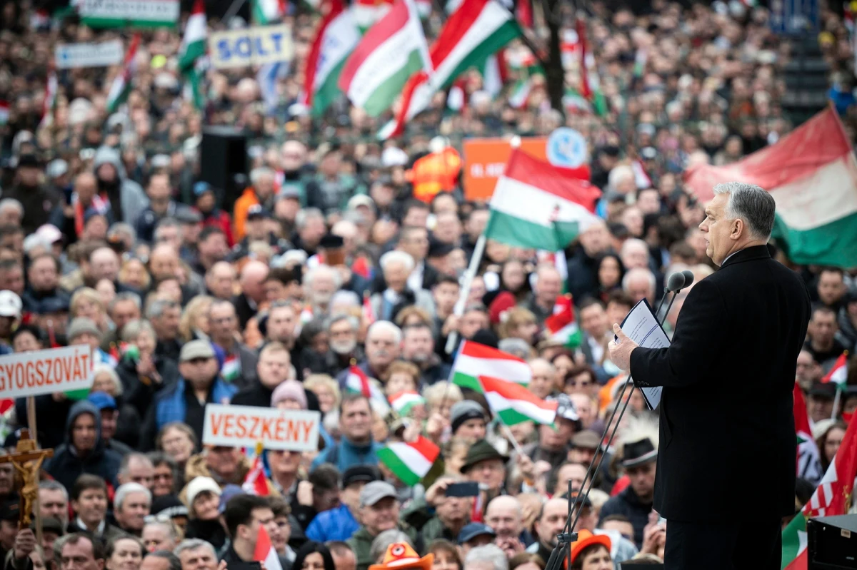 "Podobnie jak w 1848 roku Węgrzy walczyli z imperium Habsburgów, tak teraz stawiają czoła Brukseli" - oświadczył w sobotę premier Węgier Viktor Orban. Podczas uroczystości z okazji 177. rocznicy węgierskiego powstania narodowego w Budapeszcie mówił m.in., że "władcy Europy zdecydowali, że Ukraina musi kontynuować wojnę".