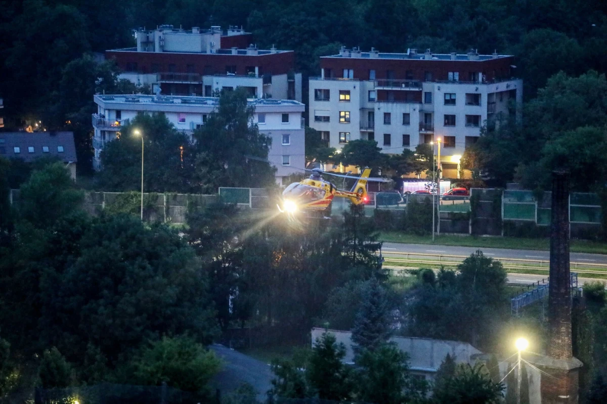 Jedna osoba została ranna w wyniku pożaru domu, do którego doszło Bieruniu (woj. śląskie). Ogień pojawił się na parterze budynku mieszkalnego.
