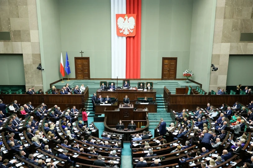 Sprawdzili, ile pieniędzy wydają posłowie. To choćby 62 tys. zł miesięcznie