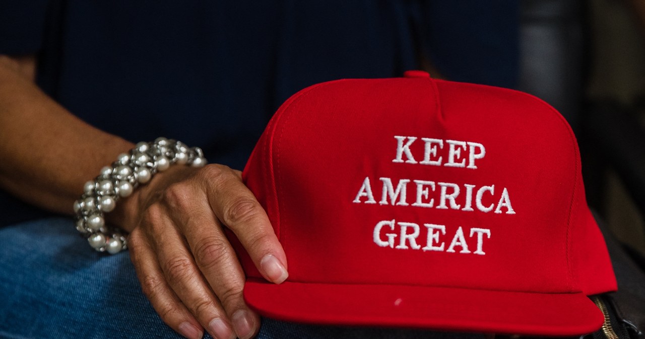 Amerykanie ograniczyli zakupy. "Wydatki trudne do udźwignięcia"