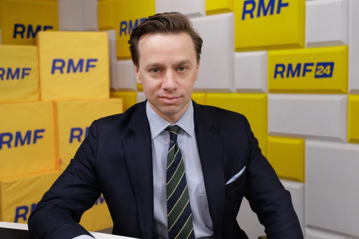 "Nie ekscytujemy się sondażami. Jeśli spojrzymy na wszystkie sondaże, to jest duży rozrzut. Trzeba po prostu ciężko pracować" - w ten sposób Krzysztof Bosak, poseł Konfederacji, skomentował w Porannej rozmowie w RMF FM wyniki sondażu firmy badawczej Opinia24. W badaniu dla RMF FM Sławomir Mentzen uzyskał trzeci wynik, ale przegrywa z Karolem Nawrockim o zaledwie o 0,6 proc. Wicemarszałek powiedział w rozmowie z Tomaszem Terlikowskim, że o zwycięstwie w wyborach prezydenckich zdecydują głosy pokolenia 50+.