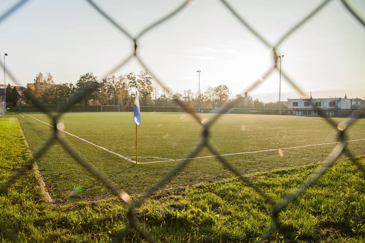 Nietypowy incydent w bułgarskiej ekstraklasie. Przed meczem Arda Kyrdżali - Lewski Sofia chwilą ciszy uczczono pamięć byłego zawodnika, który... żyje.
