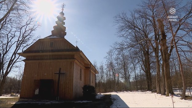 Batalia o zabytkowy kościół w Sieniawie na Podkarpaciu. Świątynia od pięciu lat jest zamknięta dla wiernych z powodu sporu między wykonawcą remontu a specjalistą od nietoperzy, które zamieszkują poddasze. Chodzi o środek do impregnacji drewna, który ma mieć zgubny wpływ na płodność latających ssaków. Materiał dla "Wydarzeń" przygotował Adam Malik.