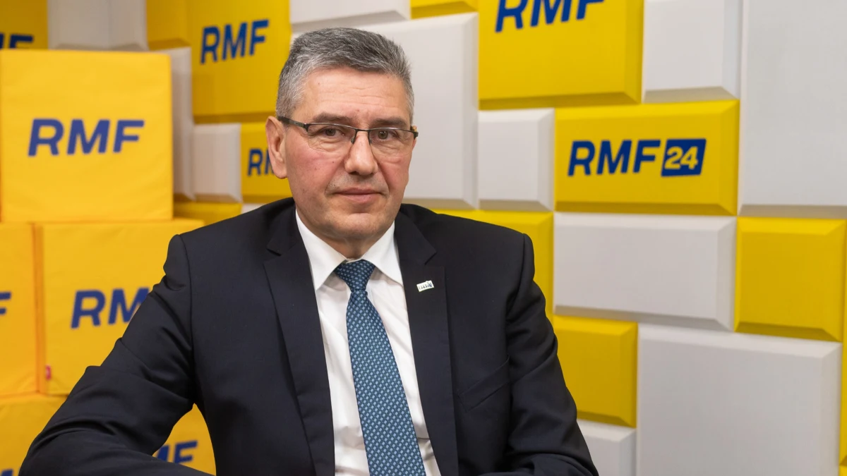 "Mamy jasne stanowisko, które prezentujemy również naszym partnerom w Europie. Nasza obecność fizyczna, wojskowa na Ukrainie na dziś jest absolutnie wykluczona" - powiedział w Porannej rozmowie w RMF FM gen. Dariusz Łukowski. Szef Biura Bezpieczeństwa Narodowego komentował też m.in. wycofanie Polski z konwencji ottawskiej.