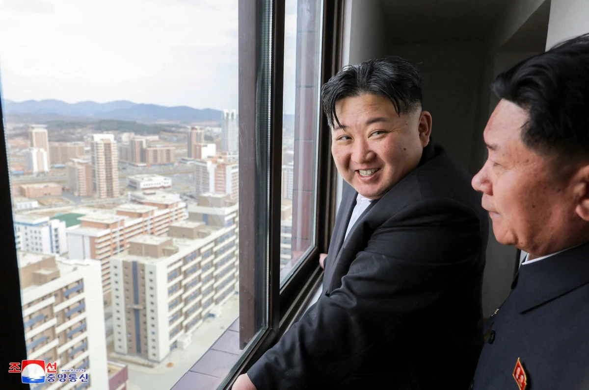 Przedstawiciel dyplomacji Korei Północnej wyraził stanowcze potępienie dla planów Japonii dotyczących rozmieszczenia systemów rakietowych dalekiego zasięgu na wyspie Kiusiu. Według doniesień północnokoreańskiej agencji KCNA Japonia mogłaby stać się celem ataków ze strony "sprawiedliwych krajów regionu" w odpowiedzi na swoje działania.