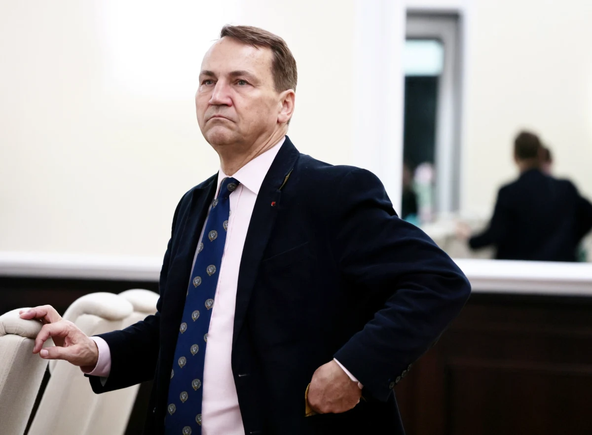 Donald Trump daje Władimirowi Putinowi szansę, by "wycofać się z tej katastrofalnej wojny z twarzą" - powiedział Radosław Sikorski w wywiadzie dla Sky News. Szef MSZ ujawnił też, czego życzy Elonowi Muskowi.