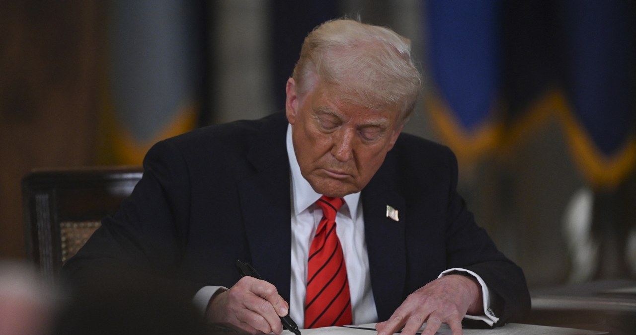 Trump zawarł umowę z dużym krajem. Odpowiedź na "dominację Chin"
