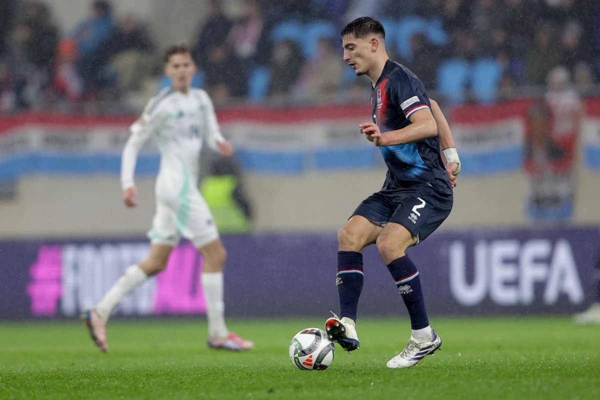 Piłkarze Luksemburga po raz pierwszy w historii wygrali mecz ze Szwecją. Zwycięską bramkę dla outsiderów zdobył Seid Korac. Było to pierwsze zwycięstwo Luksemburga od roku.