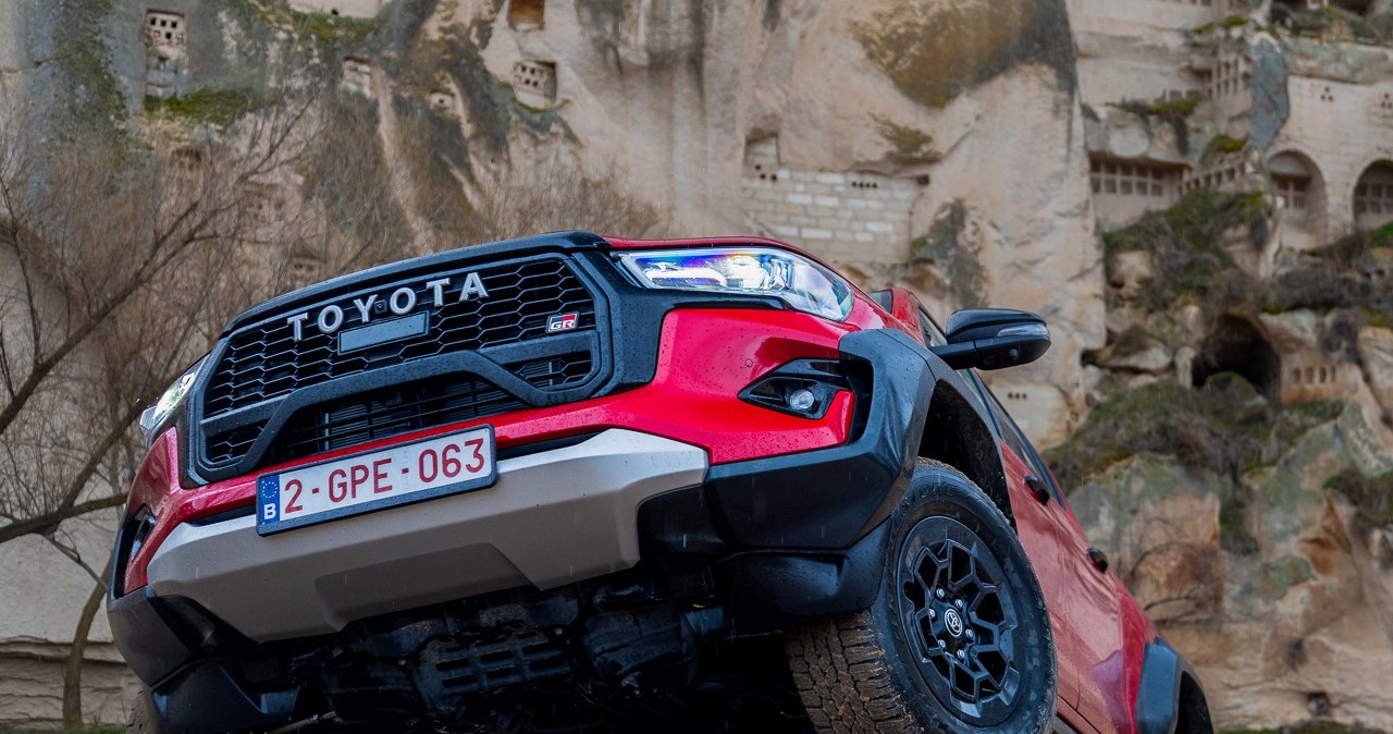 Toyota szaleje z wyprzedażami. Legendarny model tańszy o 26 tys. zł