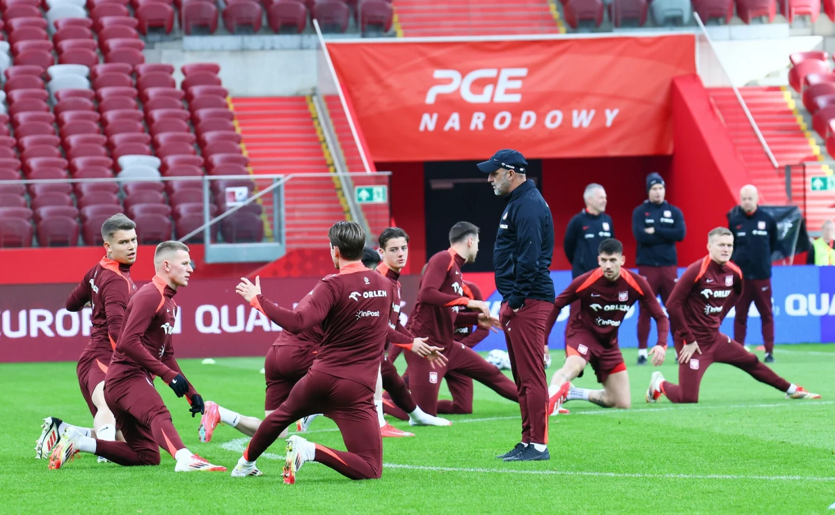 Od poprzedniego meczu z reprezentacją Malty minęło już 21 lat. Obie reprezentacje nie grały ze sobą od grudnia 2003 roku. Od tego czasu zmierzyliśmy się z niemal wszystkimi europejskimi drużynami. Dłużej czekamy tylko na pojedynki z Luksemburgiem i Cyprem. W ostatnich latach z Maltą grały tylko nasze młodzieżowe reprezentacje. Także w piłce klubowej do polsko-maltańskiej rywalizacji w ostatnich latach nie dochodziło. 