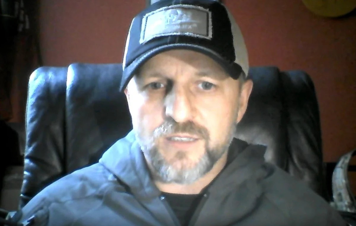 Do końca marca poznamy szczegóły szkoleń wojskowych - zapowiedział w Rozmowie o 7:00 w Radiu RMF24 Paweł Mateńczuk "Naval", były żołnierz JW Grom, a obecnie pełnomocnik MON do spraw warunków służby wojskowej. "Te szkolenia będą podzielone na dwie grupy: proobronne i dla tych, którzy będą chcieli podnieść swoje kompetencje wojskowe" - dodał gość Piotra Salaka.