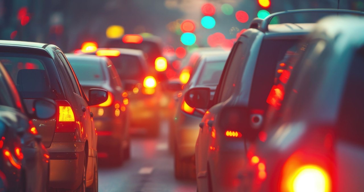 Świat stoi w korkach. Warszawa w czołówce europejskiego rankingu