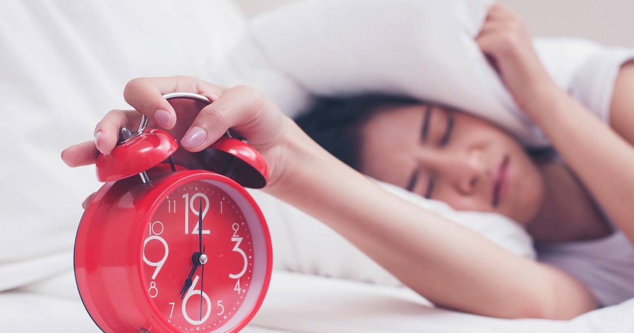 Czy w ten weekend zmieniamy czas? Kiedy przestawiamy zegarki?