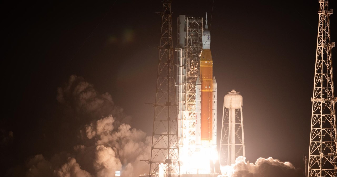 Tą rakietą astronauci NASA polecą na Księżyc. Ogromna konstrukcja