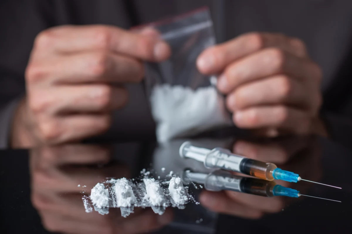 Z danych Głównego Inspektora Sanitarnego wynika, że w 2024 roku odnotowano 557 przypadków zatrucia nowymi narkotykami i środkami zastępczymi. To ponad 2 razy więcej, niż w ubiegłym roku. 41 osób zmarło na skutek przedawkowania. Łącznie przypadków przedawkowania było 2719 - dowiedział się reporter RMF FM.