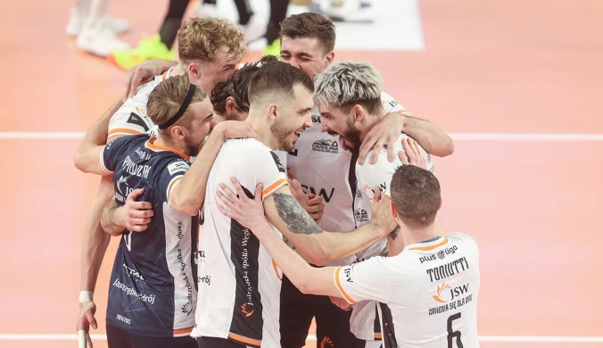 Show Fornala, błysk Kaczmarka. Rewelacja ligi rozbita, medale o krok