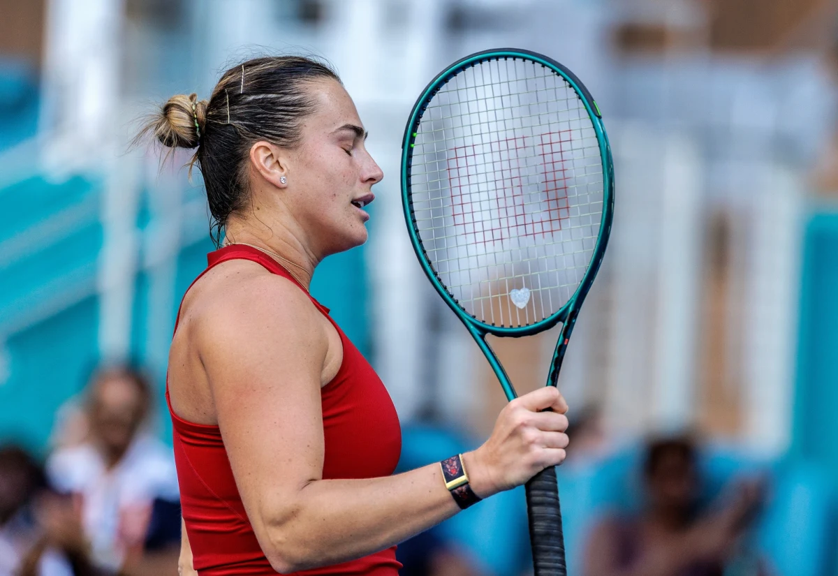 Prowadząca w światowym rankingu Białorusinka Aryna Sabalenka pokonała w finale Jessicę Pegulę 7:5, 6:2 i wygrała prestiżowy turniej WTA 1000 na twardych kortach w Miami. Amerykańska tenisistka w półfinale wyeliminowała pogromczynię Igi Świątek - Alexandrę Ealę z Filipin.