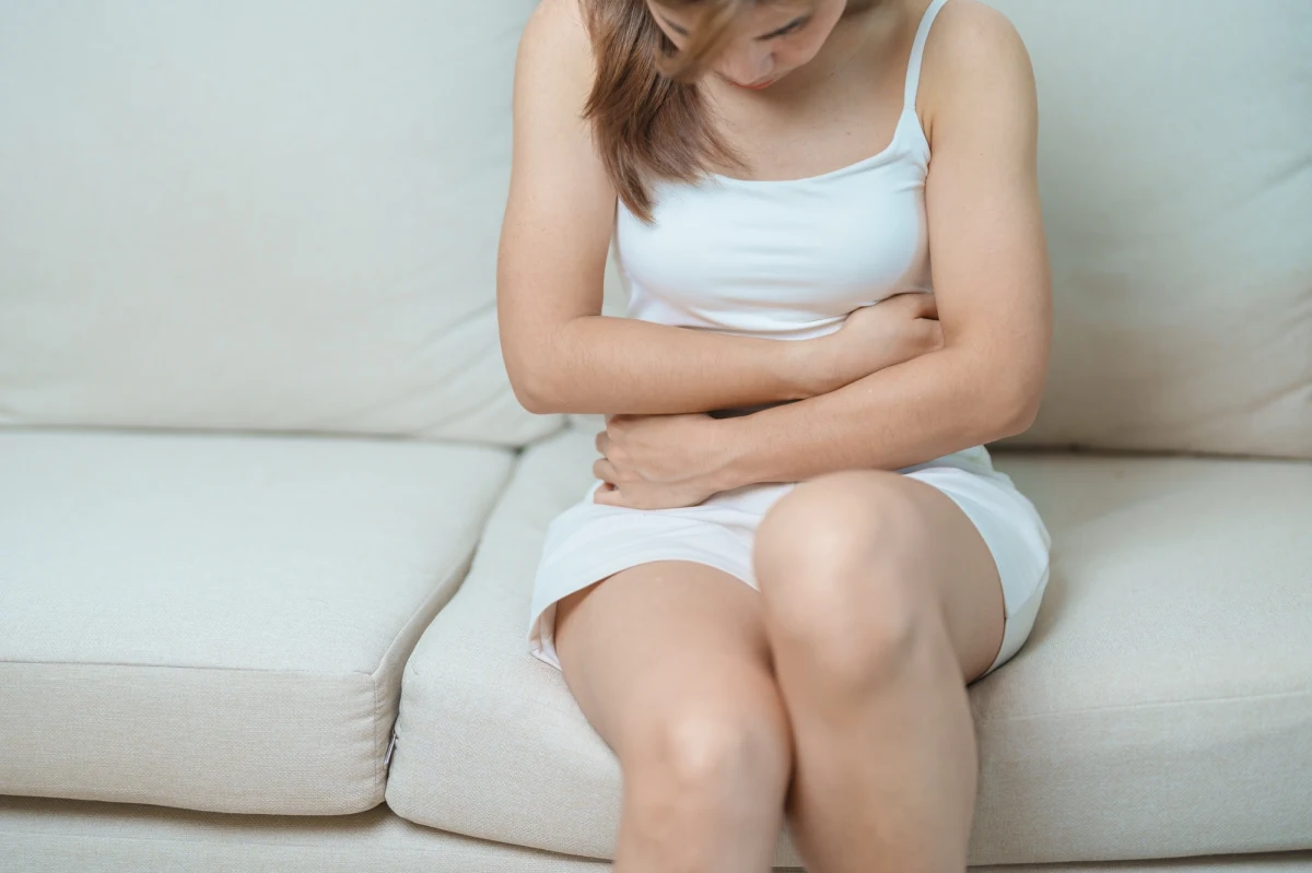 W kwietniu projekt rozporządzenia dotyczący finansowania leczenia endometriozy trafi do konsultacji społecznych, a od lipca tego roku nowe świadczenie będzie finansowane przez NFZ - przekazało na platformie X Ministerstwo Zdrowia.