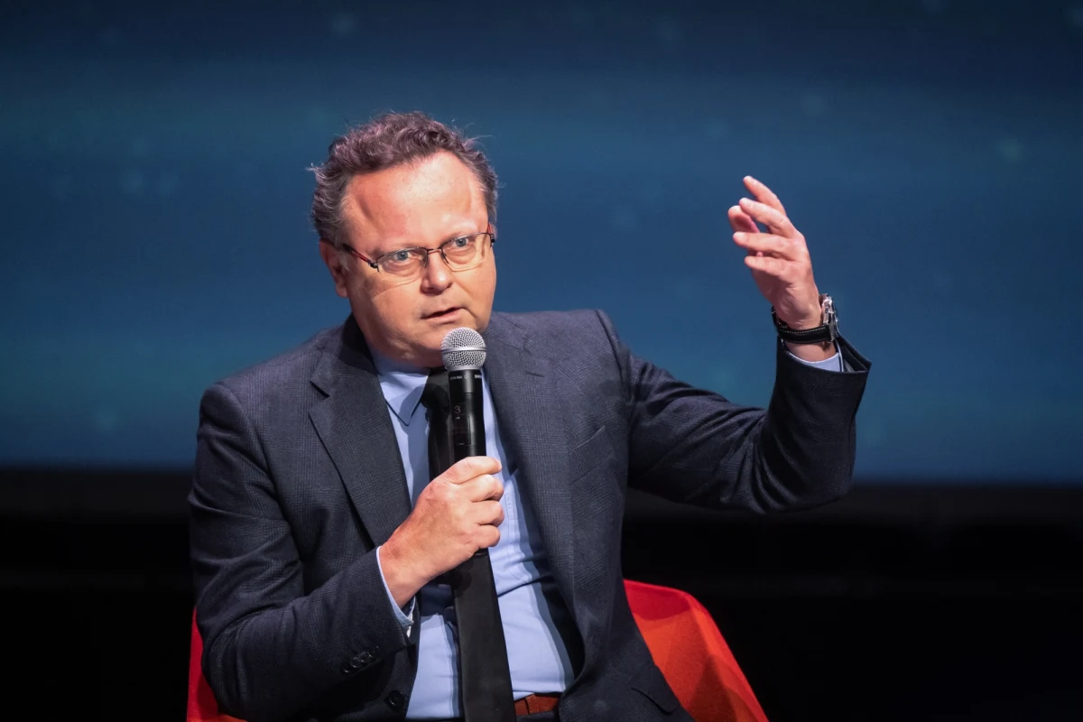 Na wniosek Andrzeja Szejny, szefa świętokrzyskiej Nowej Lewicy, rozwiązane zostały miejskie struktury ugrupowania w Kielcach. "Jesteśmy bardzo zaskoczeni tą decyzją, bo nikt nas wcześniej o niej nie uprzedzał" - mówił na konferencji prasowej dotychczasowy szef kieleckiej Nowej Lewicy Marcin Chłodnicki.