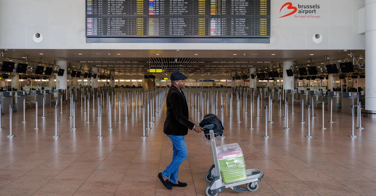 Poniedziałek jest trudnym dniem na transportowej mapie Belgii. W kraju trwa strajk związany ze zmianami w systemie emerytalnym. Odwołane zostały wszystkie odloty ze stołecznego lotniska Zaventem i położonego pod Brukselą Charleroi. W stolicy działa tylko jedna linia metra, cztery linie tramwajowe i sześć autobusowych.