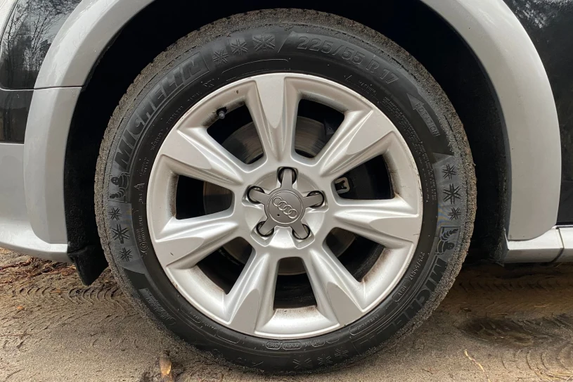 Ten kod na oponie jest ważny. Kierowcy powinni sprawdzać go systematycznie