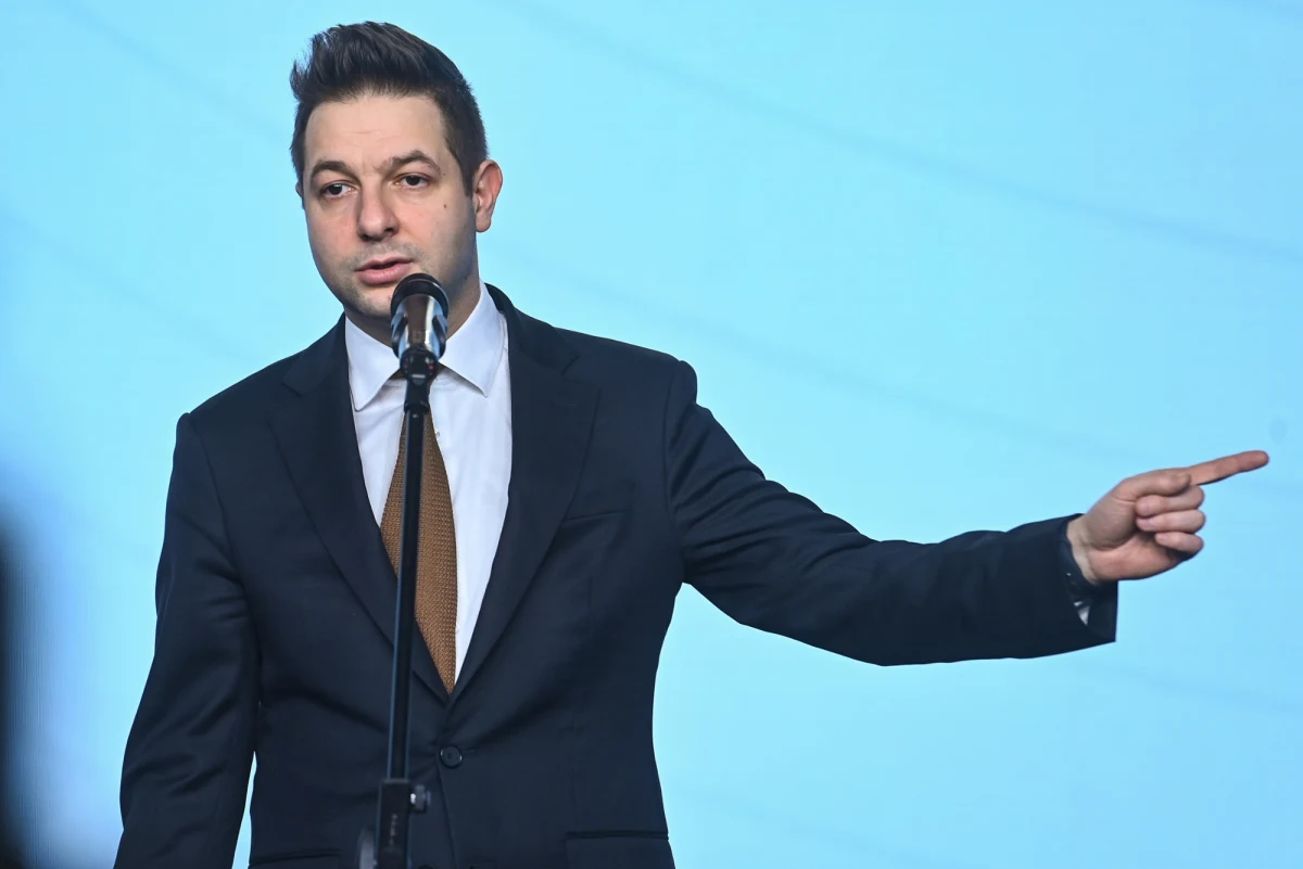 Pełna emocji była dzisiejsza konferencja prasowa z udziałem Patryka Jakiego w Parlamencie Europejskim w Strasburgu. W trakcie spotkania z mediami doszło do spięcia między polskim politykiem a włoską dziennikarką. Poszło o decyzję francuskiego sądu w sprawie Marine Le Pen.