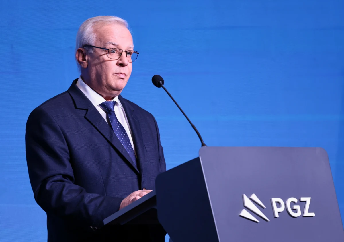 Jest dymisja prezesa Polskiej Grupy Zbrojeniowej. Krzysztof Trofiniak zrezygnował ze stanowiska - dowiedzieli się nieoficjalnie dziennikarze RMF FM. Już trzy tygodnie temu odejście szefa PGZ zapowiadał nasz reporter Krzysztof Berenda.