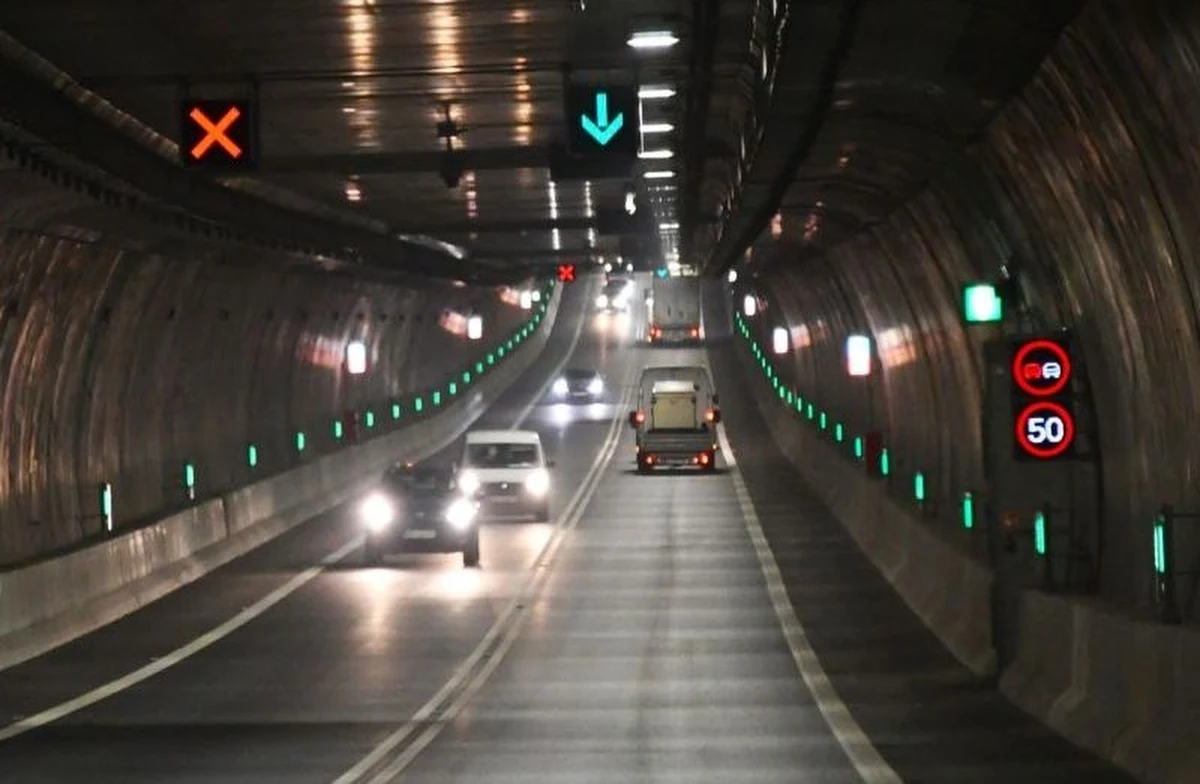 W nocy ze środy na czwartek tunel w Świnoujściu będzie nieprzejezdny. Konieczne są prace serwisowe systemu pomiaru jakości powietrza. Kierowcom zostaną do dyspozycji promy.