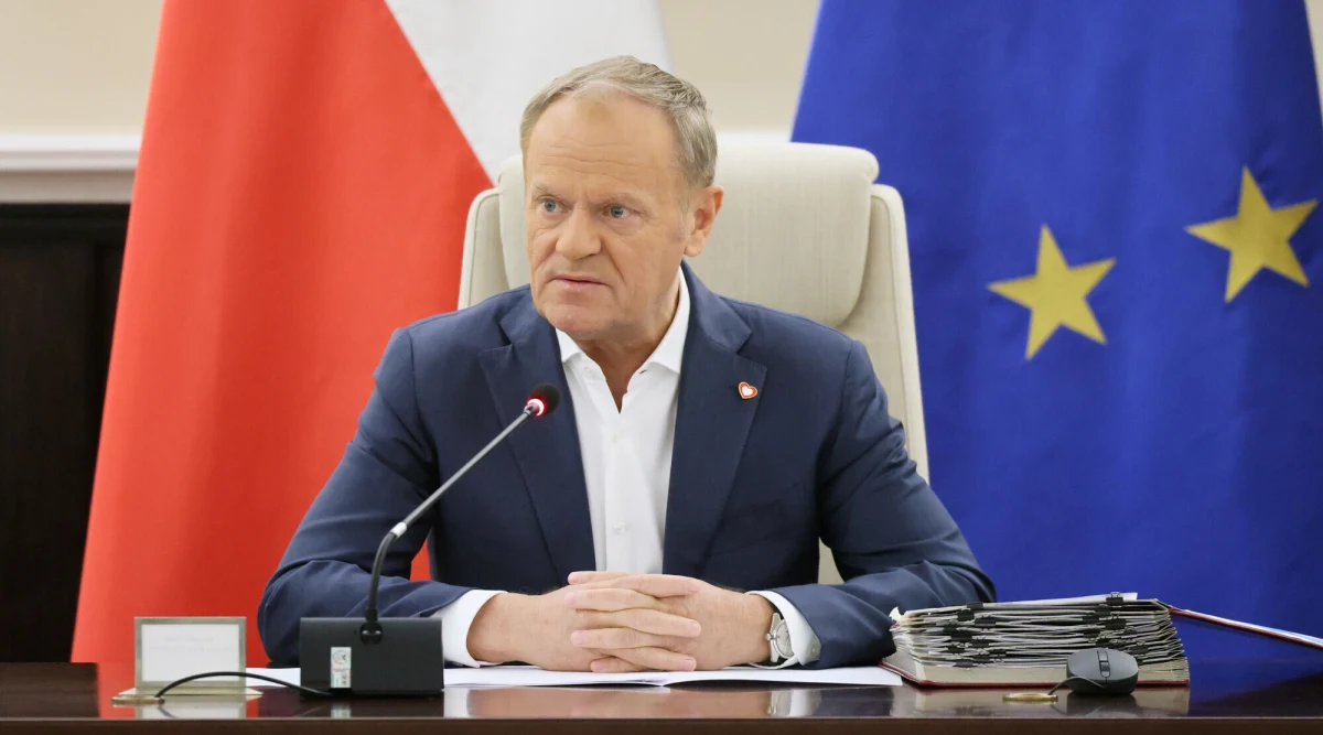 Jaki wpływ na polską gospodarkę będą miały amerykańskie cła? Donald Tusk twierdzi, że stawki mogą zmniejszyć polski PKB o 0,4 proc. Z podanych przez niego wyliczeń wynika, że "straty przekroczą 10 mld zł".