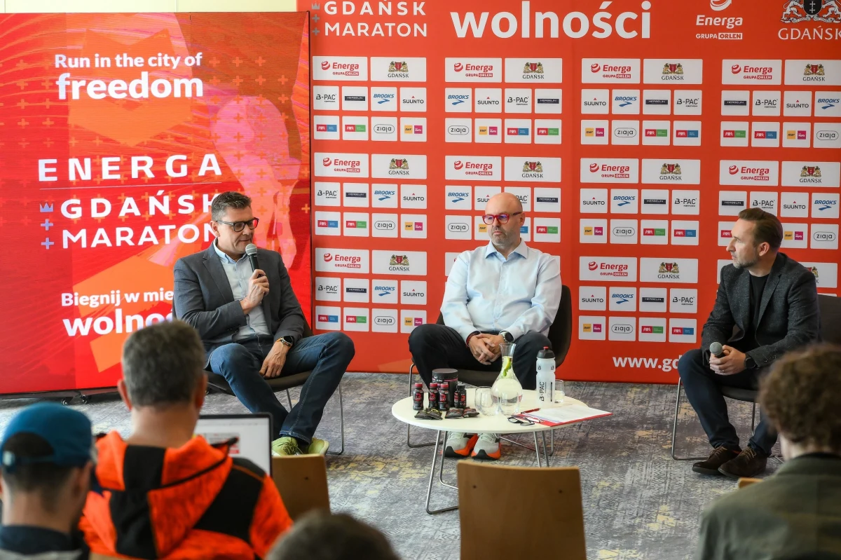 Już w najbliższy weekend Gdańsk stanie się areną dla jednego z najważniejszych wydarzeń biegowych w Polsce. Energa Gdańsk Maraton wraca po dwuletniej przerwie, przynosząc ze sobą emocje, sportową rywalizację i niesamowitą atmosferę. Z okazji biegu w piątek odbyła się konferencja prasowa.