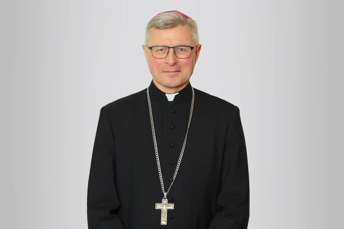 Dotychczasowy biskup pomocnicy diecezji pelpińskiej Arkadiusz Okroj został biskupem toruńskim. Komunikat dotyczący decyzji papieża w tej sprawie przekazała Nuncjatura Apostolska w Polsce. 