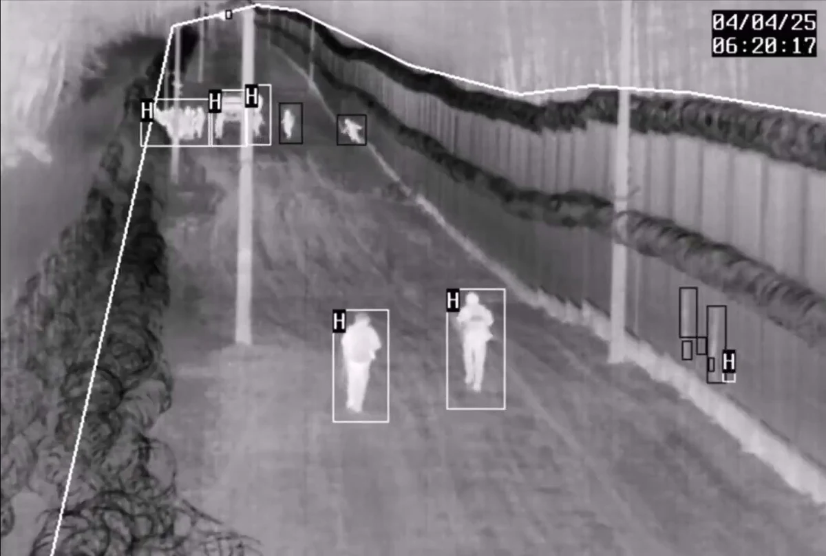 W nocy doszło do około 300 prób nielegalnego przekroczenia polskiej granicy – poinformował na konferencji prasowej Władysław Kosiniak-Kamysz. „Presja wzrasta” – podkreślił wicepremier i szef Ministerstwa Obrony Narodowej.