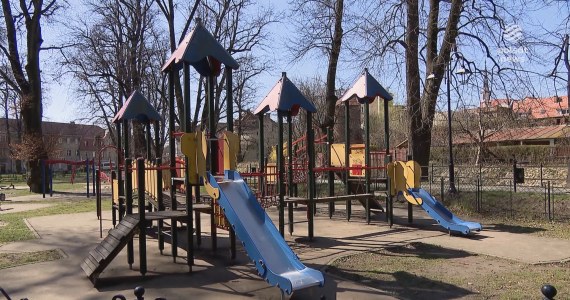 "Wydarzenia": Zatrważające dane. Trzy razy więcej zgonów niż urodzeń