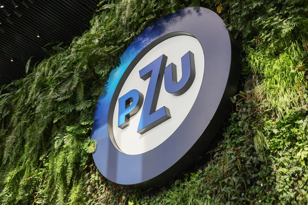 Poprzedni zarząd PZU parł do wypłaty nienależnego odszkodowania dla związanej z Tadeuszem Rydzykiem fundacji Lux Veritatis - wynika z zawiadomienia do prokuratury złożonego przez szefostwo państwowego ubezpieczyciela - dowiedział się reporter RMF FM Krzysztof Zasada. Nowy zarząd PZU uważa, że doszło do działania na szkodę spółki, a także oszustwa na szkodę zagranicznych podmiotów współpracujących z ubezpieczycielem. Chodzi o wypłatę - jak wynika z zawiadomienia - nienależnego odszkodowania dla powiązanej z ojcem Rydzykiem fundacji w związku z projektem Geotermii Toruńskiej. Mowa o 10 milionach złotych.