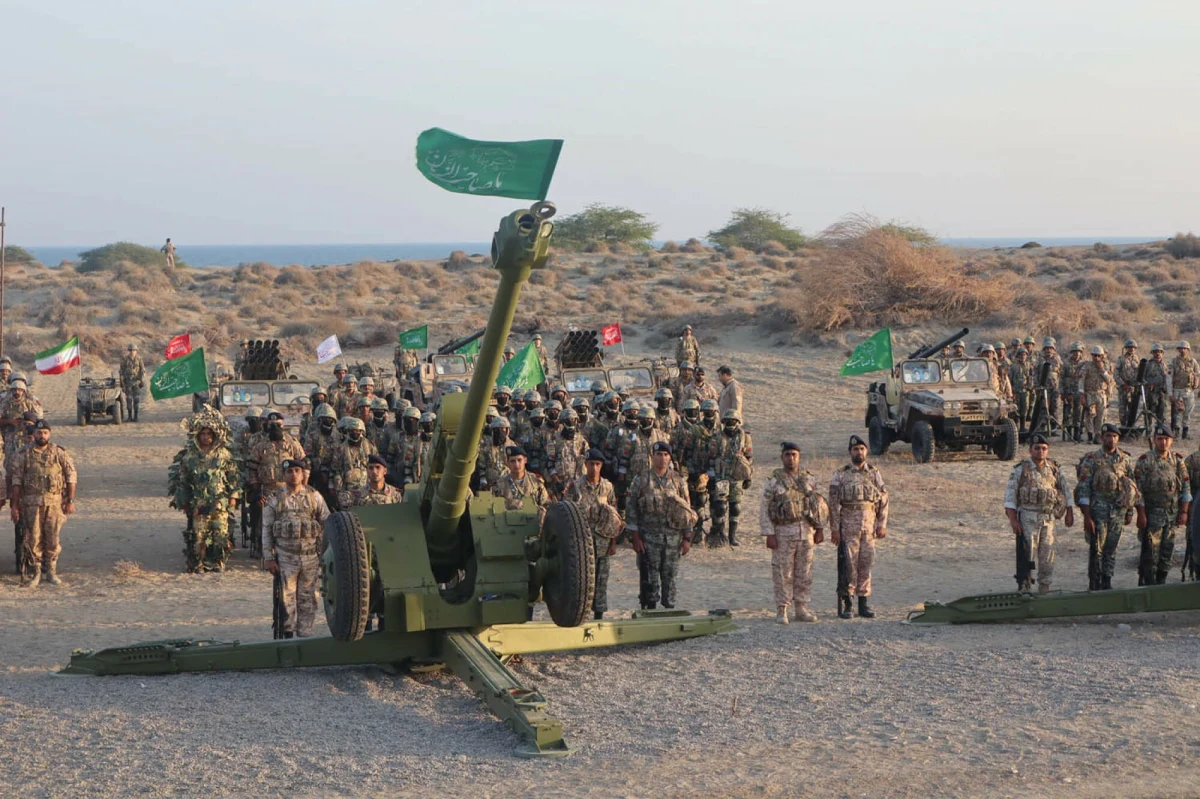 Najwyższy duchowo-polityczny przywódca Iranu ajatollah Ali Chamenei postawił siły zbrojne kraju w stan najwyższej gotowości - poinformowała agencja Reutera, powołując się na wysokiego rangą przedstawiciela władz irańskich. To efekt zapowiedzi USA. Stany Zjednoczone i Iran po raz kolejny znalazły się na kursie kolizyjnym w sprawie irańskiego programu nuklearnego.