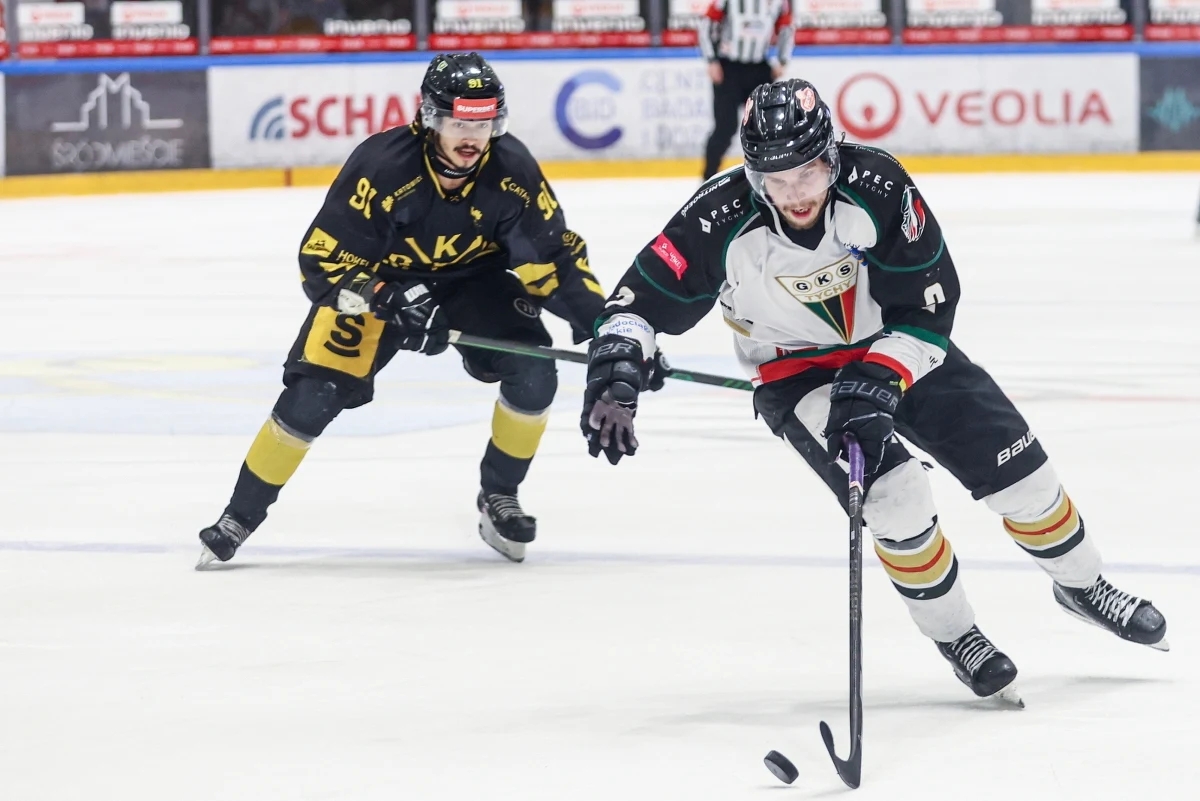 Tytuł wraca do Tychów! Tamtejszy GKS pokonał w poniedziałek 4:2 GKS Katowice, sięgając po mistrzostwo Polski w hokeju na lodzie. To szósty taki triumf w historii tyskiego klubu.