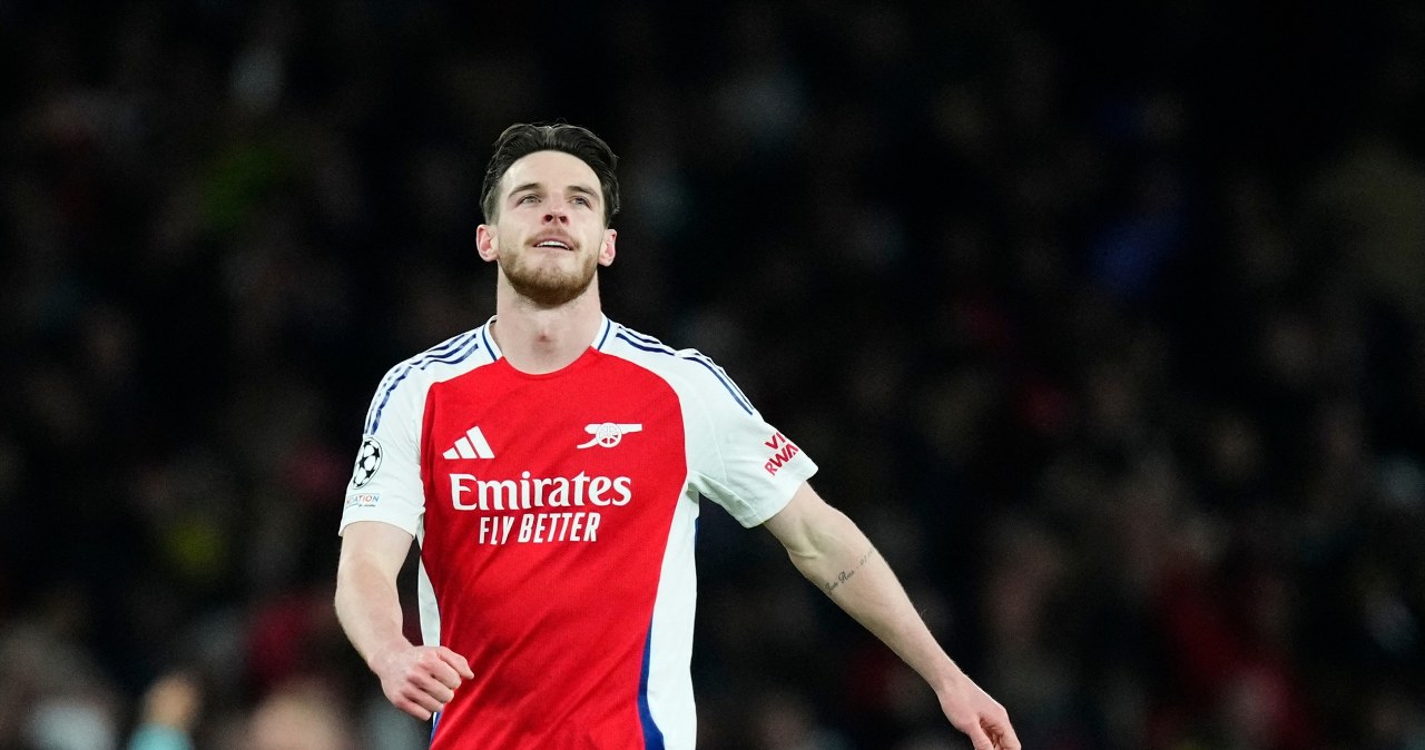 Bohater Arsenalu niczym gwiazdor Widzewa. Też uderzył nie do obrony