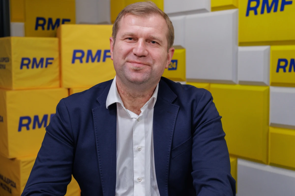 "W tym rozdaniu geopolitycznym Europa i Polska walczą o przetrwanie. Nie mam co tego wątpliwości. Walczymy, by nie zostać masą, która będzie rozgrywana dowolnie" - mówił o wojnie handlowej i relacjach USA-Chiny-Europa-Rosja ekspert ds. międzynarodowych Radosław Pyffel w Popołudniowej rozmowie w RMF FM.