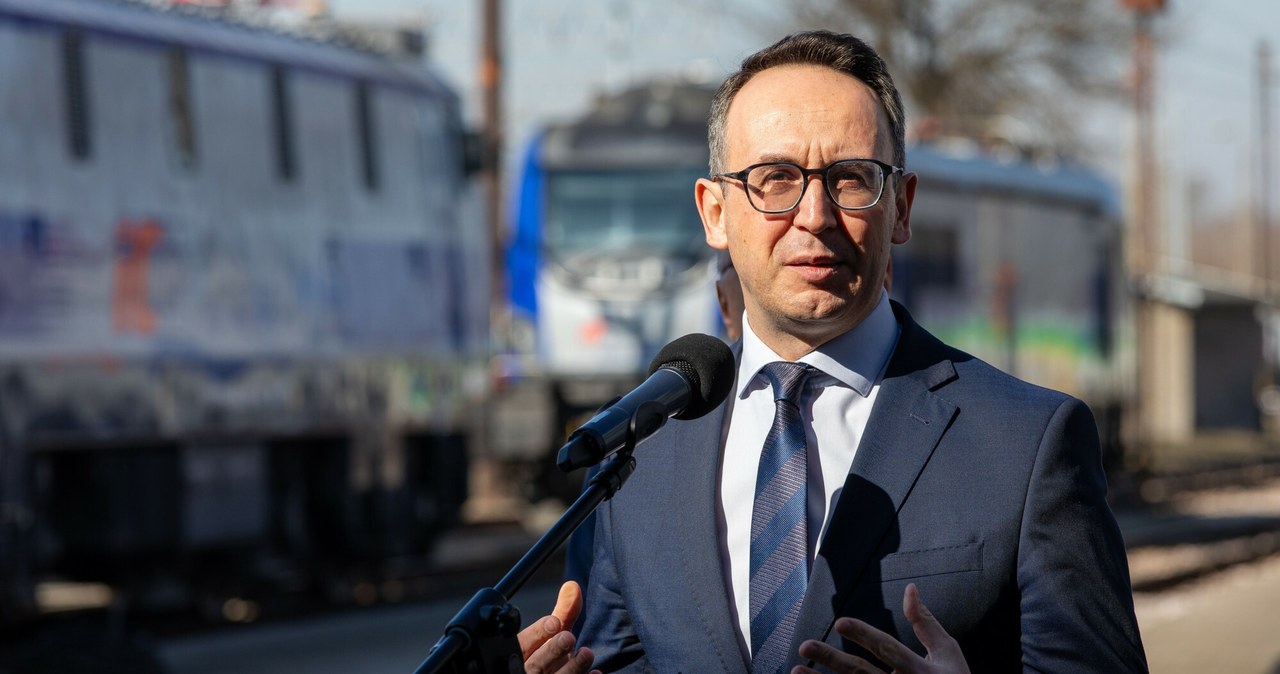 Prawo jazdy dla 17-latków. Minister wskazuje konkretny termin