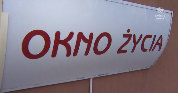 "Wydarzenia": Dwulatek w oknie życia. Chłopiec trafił już do rodziny zastępczej