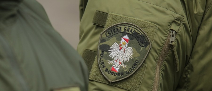 Fatalne wieści w sprawie zatrucia pokarmowego słuchaczy Centrum Szkolenia Straży Granicznej w Kętrzynie (Warmińsko-Mazurskie). W szpitalach przebywa już 47 osób. Sanepid ustala, co mogło być źródłem salmonelli, która wywołała to zatrucie.