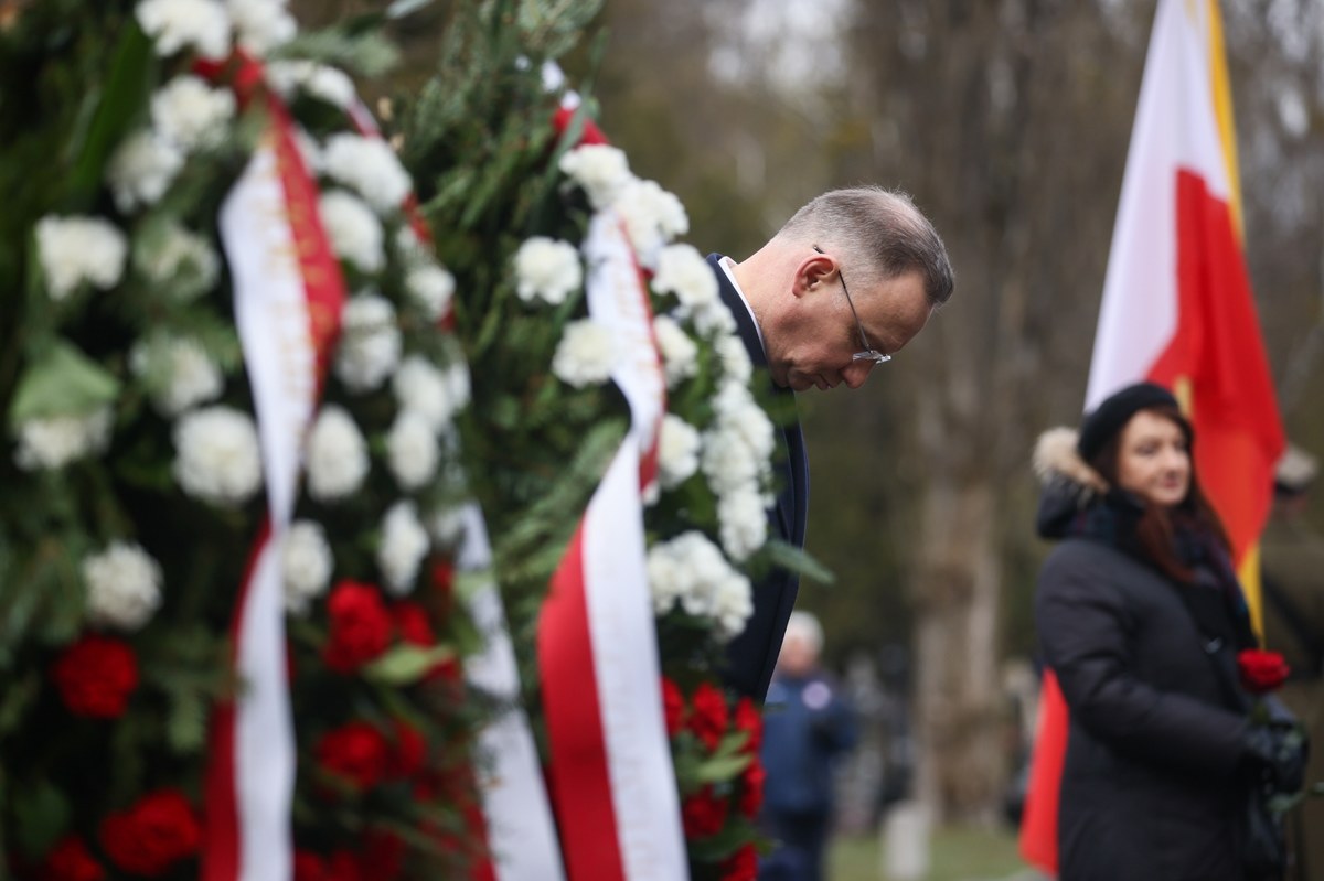 Narciarz w orędziu: Katastrofa smoleńska to wciąż niezabliźniona rana