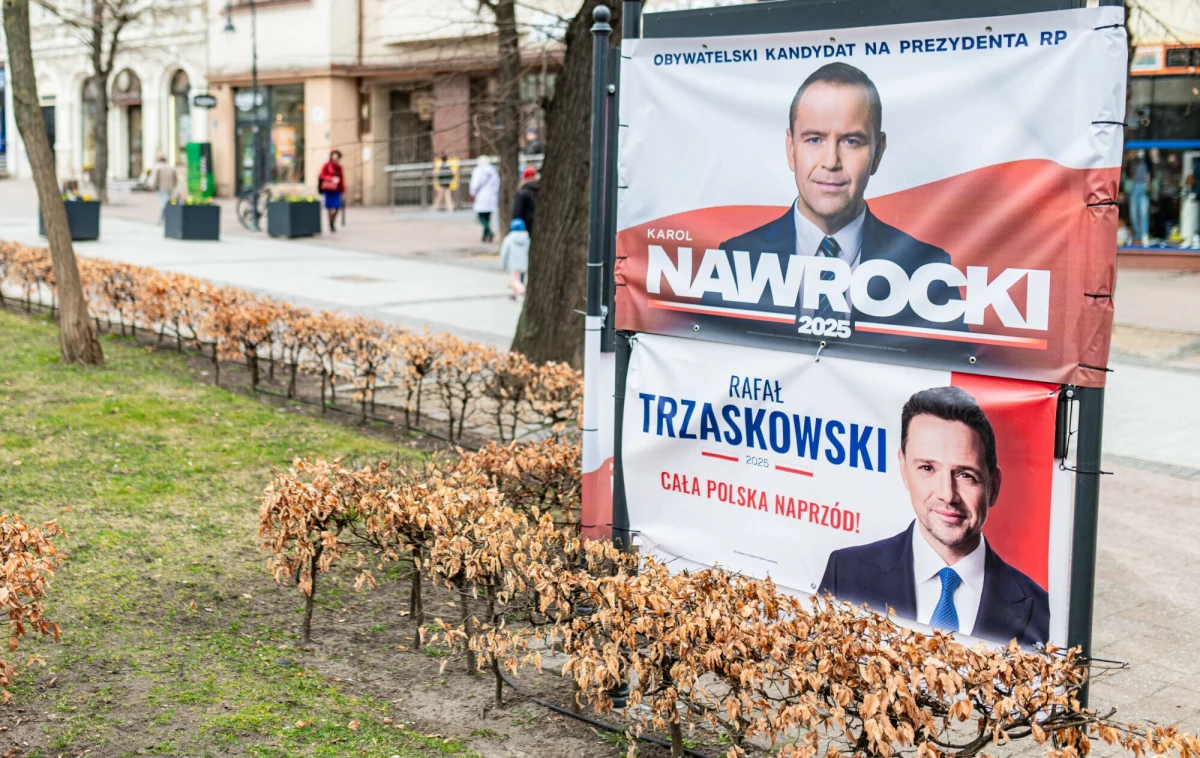​Rafał Trzaskowski i Karol Nawrocki wciąż nie potrafią się porozumieć w sprawie udziału w planowanej na dzisiejszy wieczór debacie prezydenckiej. Pewne jest, że obaj kandydaci pojawią się dziś w świętokrzyskich Końskich. Ale czy się spotkają?