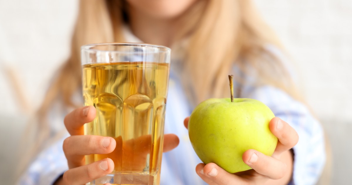 Sześć powodów, dla których warto pić ocet jabłkowy przed snem. Jeszcze więcej korzyści