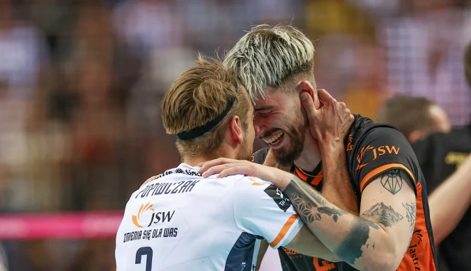 Wznieśli puchar, czeka ich rewolucja. Polski siatkarz nawet tego nie kryje 