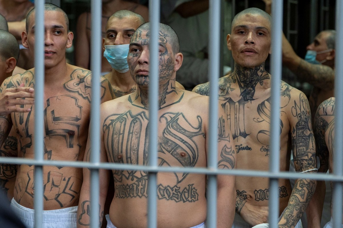 Amerykańscy przestępcy w megawięzieniu w Salwadorze? Trump ma plan