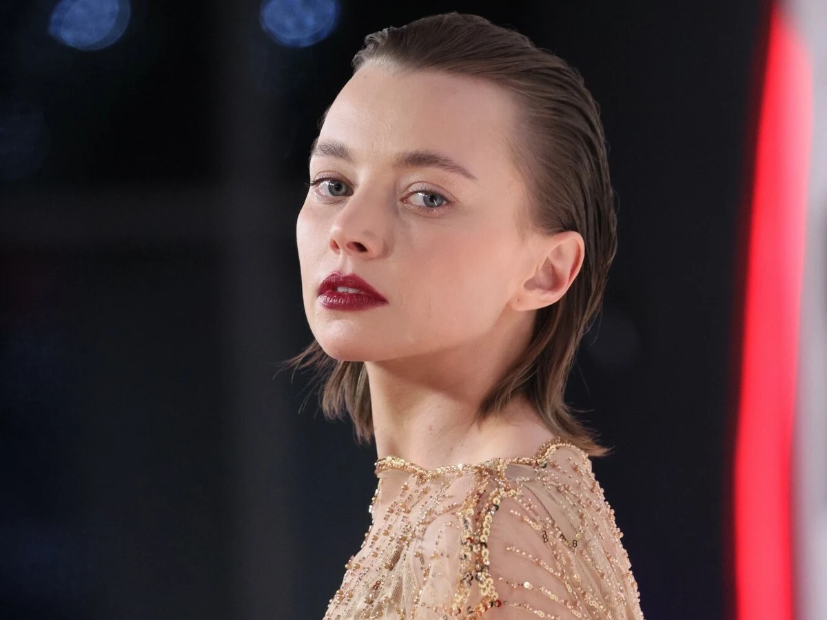 W sierpniu ruszą prace nad najnowszą wersją ekranizacji kultowej powieści pt. "Lalka" Bolesława Prusa. Właśnie ogłoszono, jaka aktorka wcieli się w postać Izabeli Łęckiej. To dla niej straci głowę Marcin Dorociński, który z kolei wcieli się w rolę Stanisława Wokulskiego. 