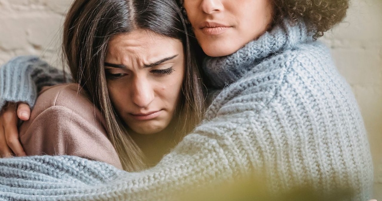 Wyboista droga ku kobiecej przyjaźni: "Przyczepiła się i już została"