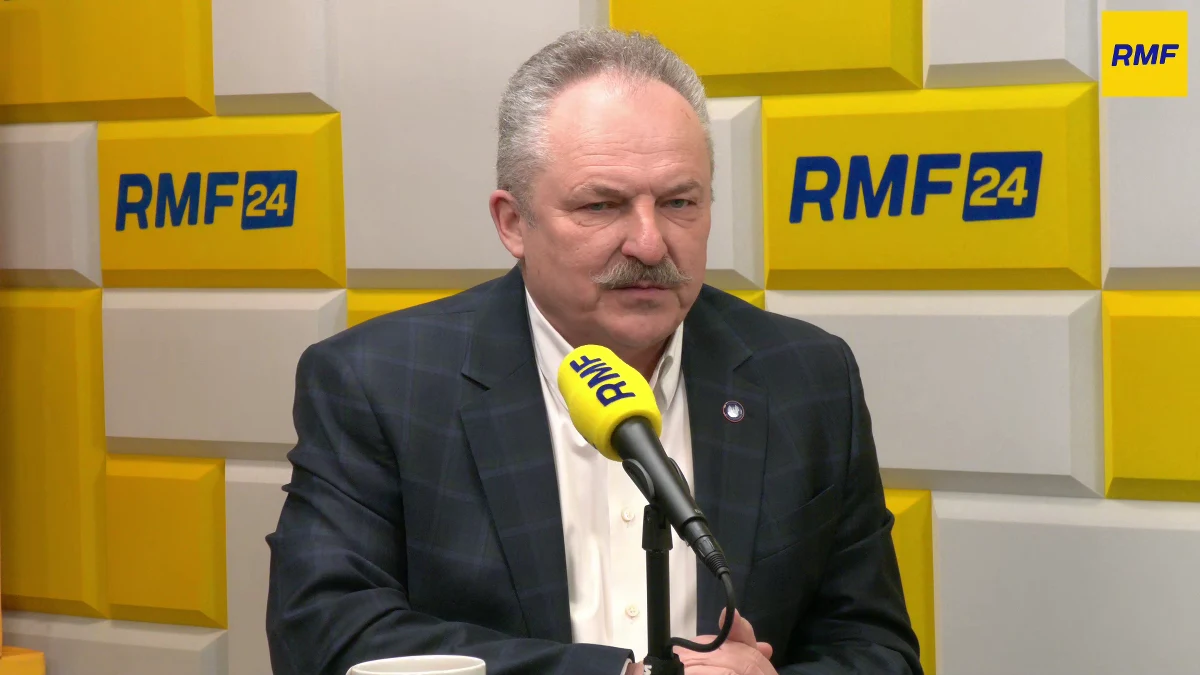 "Czy w weekend da się zostać taksówkarzem w Warszawie? Jestem za powrotem do poboru powszechnego, ale nie na 2 lata a 3-6 miesięcy" - zadeklarował w Porannej rozmowie w RMF FM kandydat na prezydenta RP Marek Jakubiak.